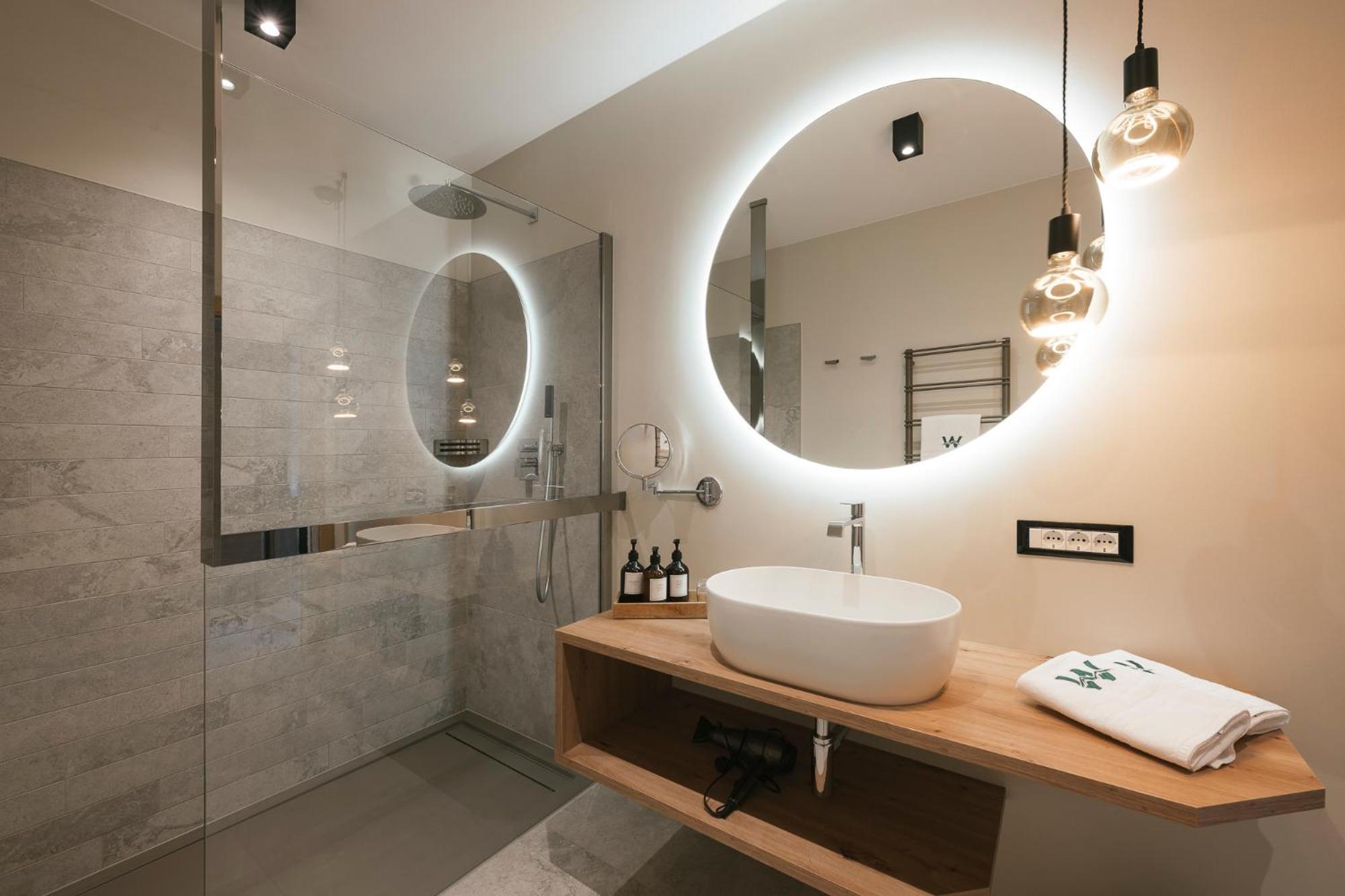 Boutique Hotel Wiesenhof - Adults Only 라나 외부 사진